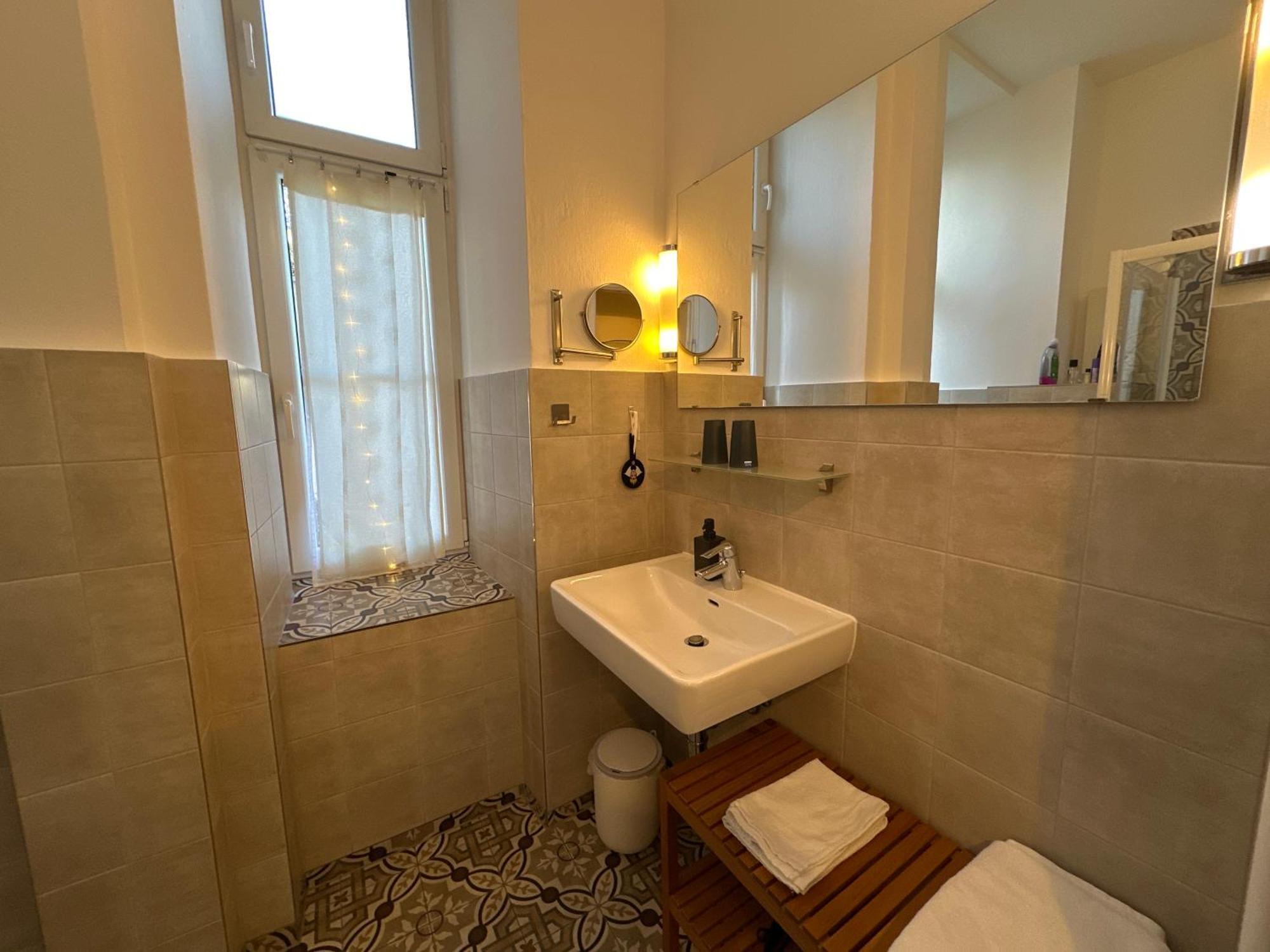 באד אישל Kristall Doppelzimmer Direkt Im Zentrum, Balkon מראה חיצוני תמונה
