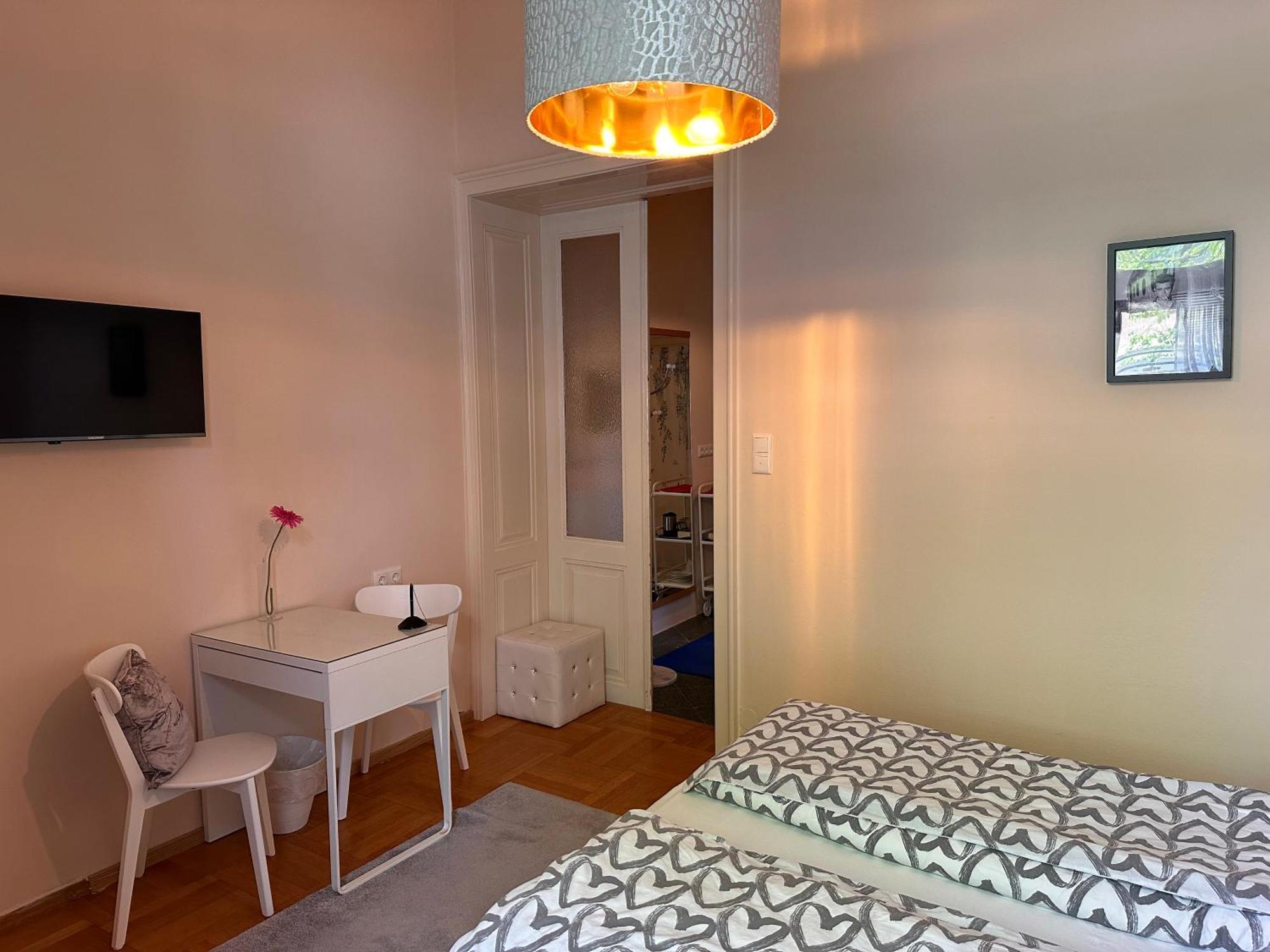 באד אישל Kristall Doppelzimmer Direkt Im Zentrum, Balkon מראה חיצוני תמונה